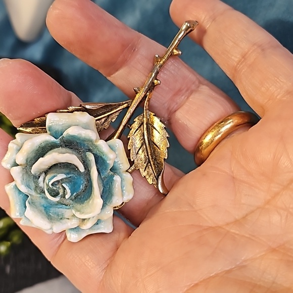 6 pieces of vintage jewelry, mix earrings, and necklace from Japan - Picture 5 of 17